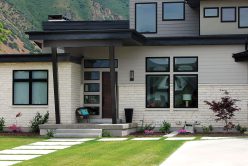 Stella Neo Ledge: Split thin veneer installed on exterior of home