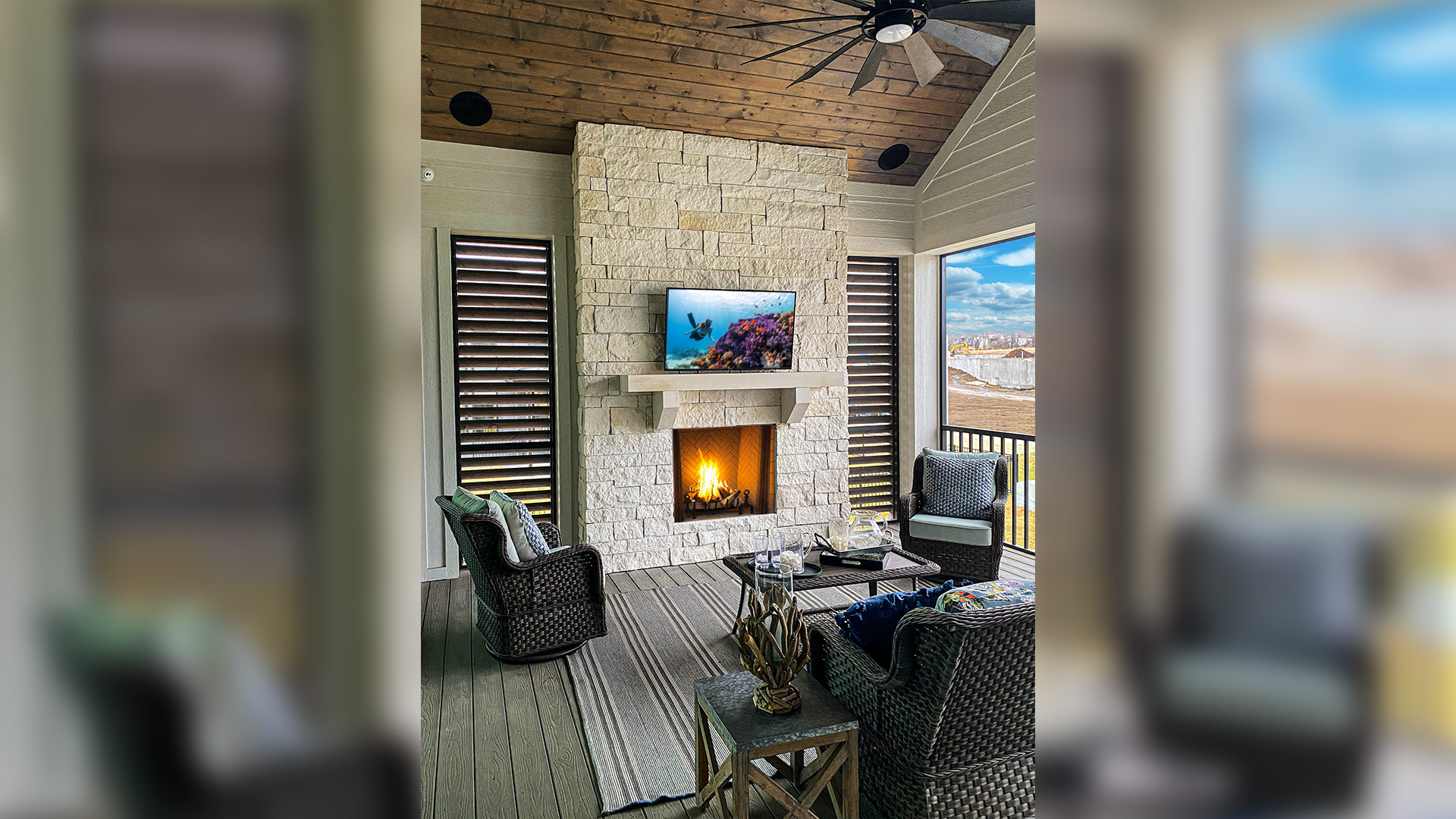Stella Neo Ledge: Split natural stone thin veneer installed on interior fireplace.